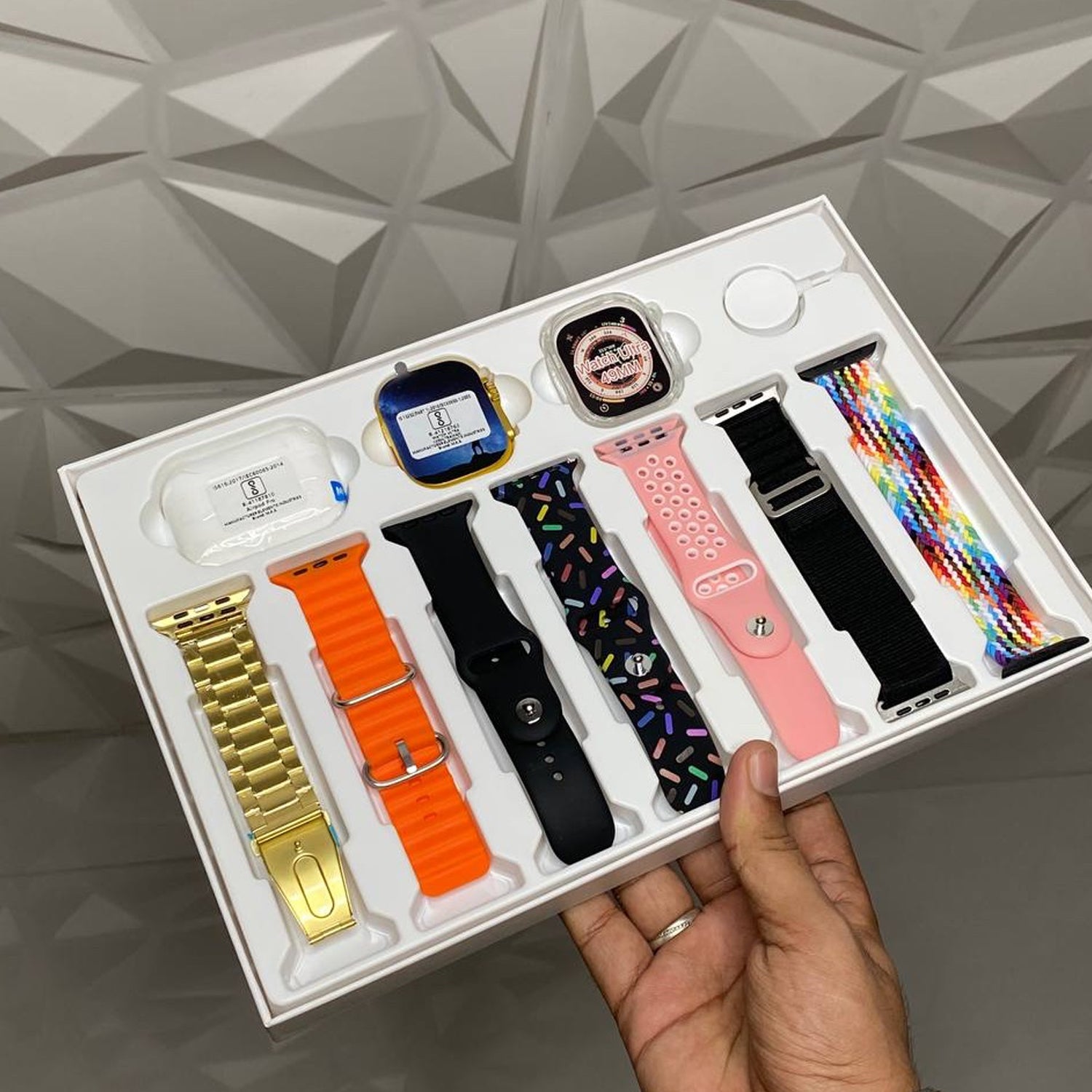 10-in-1 Ultra Smart Bluetooth Calling Smartwatch & Earphones Combo – Featuring a Transparent Screen Guard & 7 Stylish Straps (Mix color)